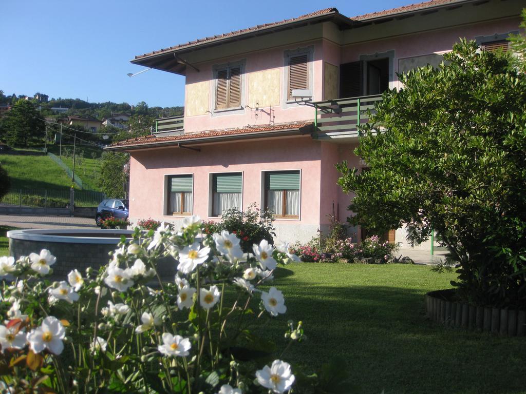 B&B Garden Solto Collina Buitenkant foto